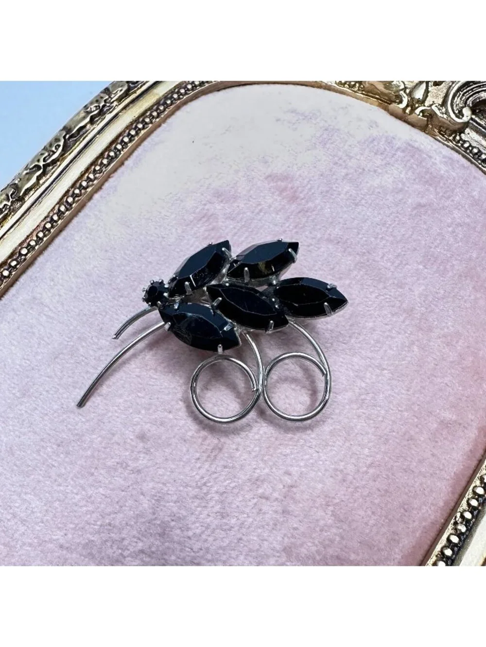 Vintage MCM Jet Black & Silver-Tone Floral Leaf Brooch Pin Mid-Century Modern